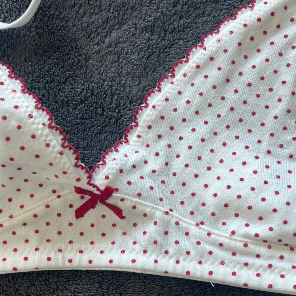 Brandy Melville White and Red Heart Bralette Set - Picture 5 of 5